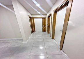 Tam Donanımlı Site İçi Ebeveyn Banyolu 3+1 Metrobüse 10dk Mesafede