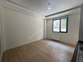 Üsküdar Libadiyede Merkezi Konumda, Yeni Binada, Boş 1+1 Daire