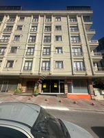 Çekmeköy Kirazlıderede Oldukça Kullanışlı Yeni Binada 60m2dükkan