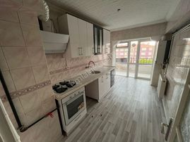 Ahi Mesut Bulvarı'ndan Acil Satılık 3+1 Fırsat Daire