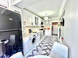 ꧁▇yılmaz'dan▇꧂cadde Dibinde Full Yapılı Katta 3+1 Daire