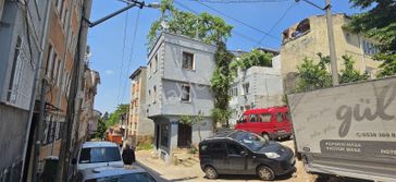 Yeşilde 3 Katlı Müstakil Ev