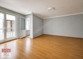 Çekmeköy Hamidiye Mah Satılık 2+1 85m² Ara Kat Daire
