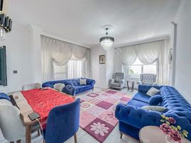 Alanya Çıplaklı'da Satılık 2+1 Ayrı Mutfak Tadilatlı Daire