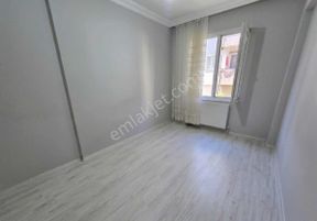 Erenler Dilmen Mahallesinde Satılık 3+1 Daire