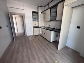 Kentpark Bölgesinde Düz Giriş 2+1 Kiralık Daire