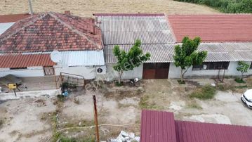 İzmir Kiraz Şemsilerde Satılık Ev Ve Tarla