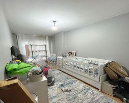 Şehitler Mahallesi Aile Binasında 2+1 Satılık Ara Kat Daire