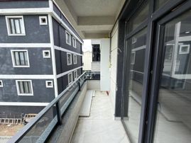 Sarraf Yapıdan Metrobüse 5 Dk Dekorlu Lüx 2+1 Daire