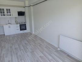Önerler Mahallesinde Site İçerisinde Kiralık 1+1 Daire
