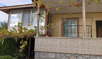 Çorum Merkezde 560m2 Bahçe Ve Ev