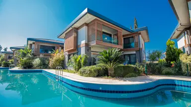 Antalya Döşemealtı Yeşilbayır'da 7+1 Satılık Modern Lüks Villa