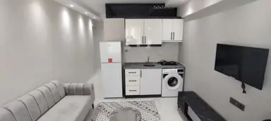 15 Mayıs Mahallesinde Maliyenin Karşı Arka Sokağında Ara Kat Ön Cephe Eşyalı Apart 1.625.000 Tl