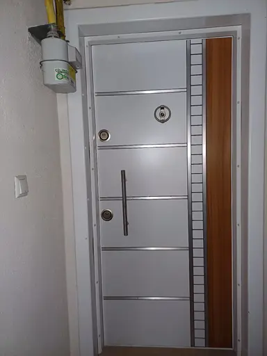 Cumhuriyet Mahallesi 20'lik Cadde Arkası Daire Cumhuriyet Mahallesi 20'lik Cadde Arkası Daire