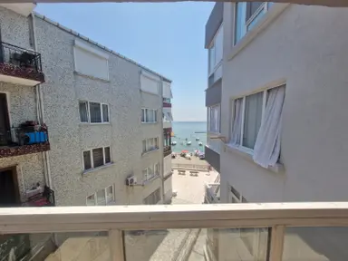Büyükçekmece Kumburgaz Da Deniz Manzaralı Satılık 2+1 Daire