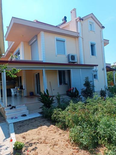 Sahibinden Altınova'da Satılık Triplex Villa