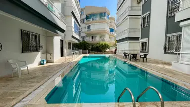 Didim Altınkum Mahallesinde Havuzlu Sitede Satılık Geniş Dubleks