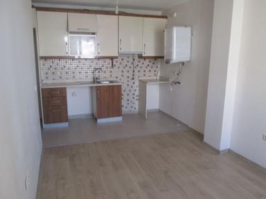 Krc'den Merkezi Konumda Amerikan Mutfak Kiralık 2+1 Daire