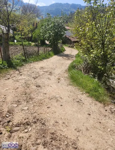 Balıkesir Bigadiç 'de 113 M2 Köy Dibinde İmar Sınırı Bahçe Balıkesir Bigadiç 'de 113 M2 Köy Dibinde İmar Sınırı Bahçe