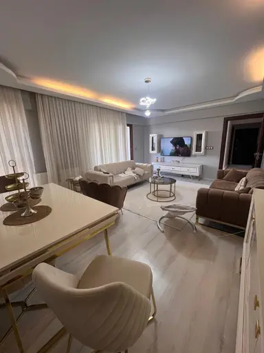 Manisa Yunusemre Güzelyurt Mh. 4+1 Geniş Balkonlu Ara Kat Site İçi Daire