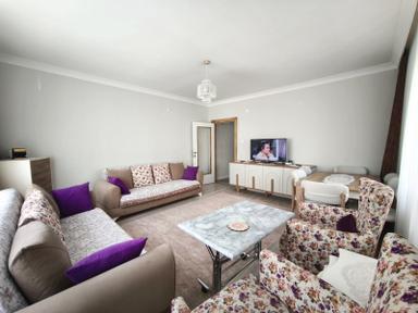 Taşcılar'dan 1.kat 3+1 Full Yapılı Merkezi Konum'da Satılık Daire Taşcılar'dan 1.kat 3+1 Full Yapılı Merkezi Konum'da Satılık Daire