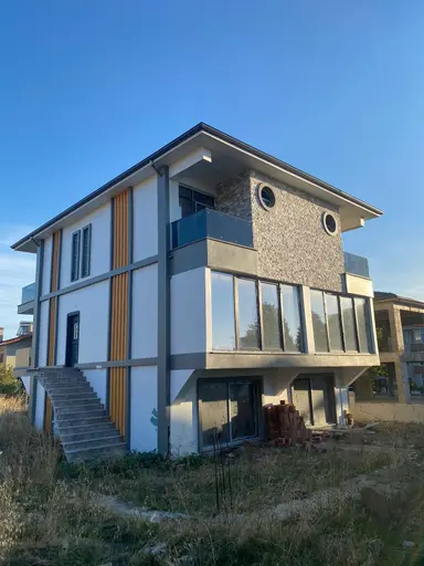 Ege Emlak'tan Aşşağı Zaferiye Mahallesi 4+1 180 M2
