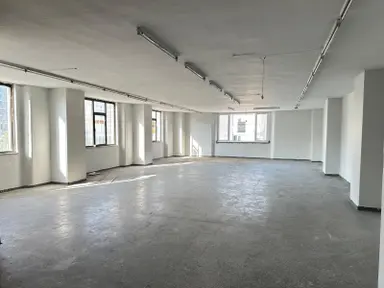 Safir Bakırköy'den Merter Tramvay Durağında Arakat 200 M2 İşyeri Safir Bakırköy'den Merter Tramvay Durağında Arakat 200 M2 İşyeri