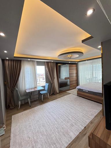 Metin Gayrimenkulden Akdeniz Çankaya Mahallesinde Deniz Manzaralı 2+1