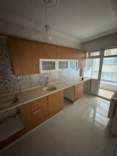 Furkan Emlaktan Kadıköy Mh 3+1 1.kat 120m2 Çift Balkonlu Dış Cepheli Masrafsız Fırsat Daire
