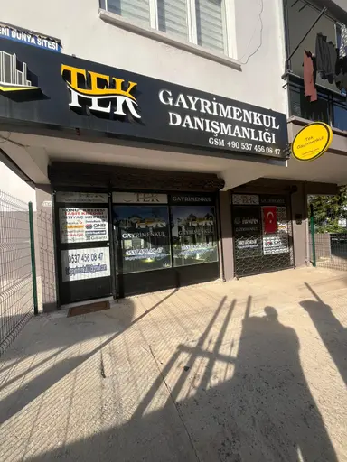 Yenigünde Düz Giriş 77 M2 Dükkan Yenigünde Düz Giriş 77 M2 Dükkan