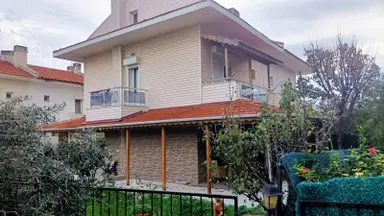 Alaçatı Gayrimenkulden Dalyan Cumhuriyet Mh.de Site İçinde Villa Alaçatı Gayrimenkulden Dalyan Cumhuriyet Mh.de Site İçinde Villa