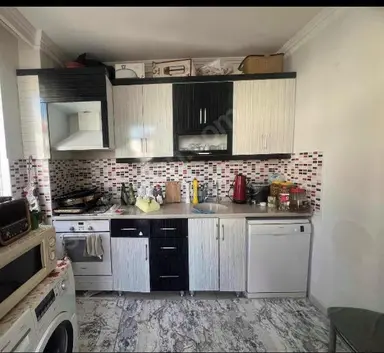 Teomanpaşa Mahallesinde Satılık Ara Kat Daire