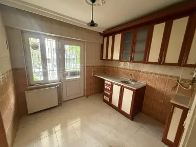 Teyfikiye Mahallesi🏡 ✅3+1 120m2 5 Katlının Zemin Katı ❇️özelikli Petek Kombili Teyfikiye Mahallesi🏡 ✅3+1 120m2 5 Katlının Zemin Katı ❇️özelikli Petek Kombili