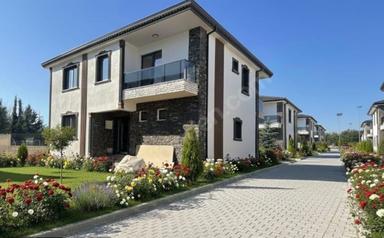 Battalgazi Hanımın Çiftliğinde Satılık 5+1 Ultra Lüks Yeni Yapım Villa Battalgazi Hanımın Çiftliğinde Satılık 5+1 Ultra Lüks Yeni Yapım Villa