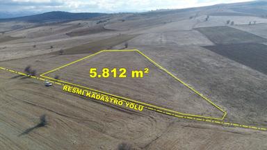 Konya / Ilgın / Yukarıçiğil-küçük Mahallesinde 5.812 M² Müstakil Tapulu Tarla Konya / Ilgın / Yukarıçiğil-küçük Mahallesinde 5.812 M² Müstakil Tapulu Tarla