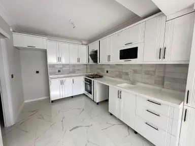 Karapürçek'te Uçaklı Park Yakınında Giyinme Odalı 3+1 Ara Kat Satılık Sıfır Daire !!