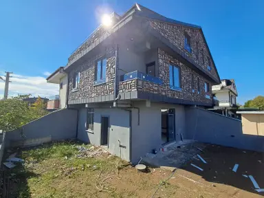 Kocaali De Özel Tasarım! Köşe Parselde Taş Detaylı Havuzlu Şık Villa Kocaali De Özel Tasarım! Köşe Parselde Taş Detaylı Havuzlu Şık Villa