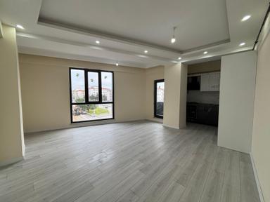Tokay'dan Cumhuriyet Mh1+1 Ankanstre Mevcuttur Okulların Karşısı