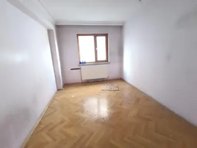 Gülveren'de Plevne Cad Dibi 2+1 Kot 1'de Satılık Kupon Daire !!!