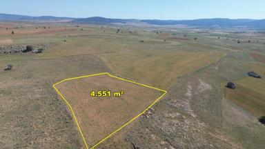 Konya / Akören / Hacılar Mahallesinde 4.551 M² Müstakil Tapulu Tarla