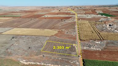 Konya / Akören / Karahüyük Mahallesinde 2.303 M² Müstakil Tarla