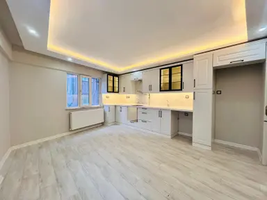 Teyfikiye Mahallesi🏡 ✅3+1 125m2 5 Katlının 2 Katı ❇️full Tadilatlı Petek Kombili
