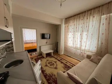 Amazon' Dan Uncular Cami Civarı Faturalar Dahil Eşyalı 1+1 Daire Amazon' Dan Uncular Cami Civarı Faturalar Dahil Eşyalı 1+1 Daire
