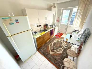 𝄞melodi'den Altınkum'da Full Eşyalı Ön Cephe Ayrı Mutfaklı Çift Wcli Kiralık 2+1 Daire