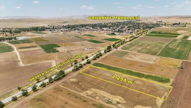 Konya / Akören / Orhaniye Mahallesinde 2.294 M² Müstakil Tapulu Tarla