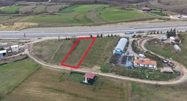 İzmit Kandıra Yolunda Satılık Ticari Potansiyeli Olan Arsa