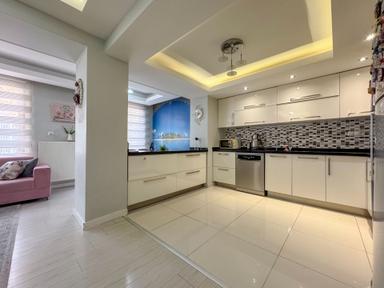 Pursakların En Güzel Yerde!!! Mehmet Zengin'den Bahçeli Villa 3 Kat 5+2 3 Banyo Şık Modern