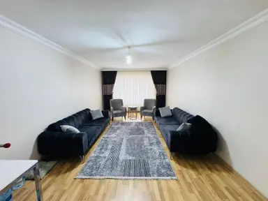 Bostancık Caddesi Üzerinde 3+1 Katta Satılık Daire !!