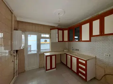 Pursaklar Mehmet Zengin Emlak'tan Merkez Mah.ful Yapılı 2.kat 3+1 Yapılı Masrafsız Daire