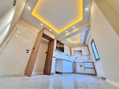🌀gültaş Emlaktan Edremitte Sıfır Binada Ön Cephe Led Aydınlatmalı Çift Balkonlu Dubleks 2+1
